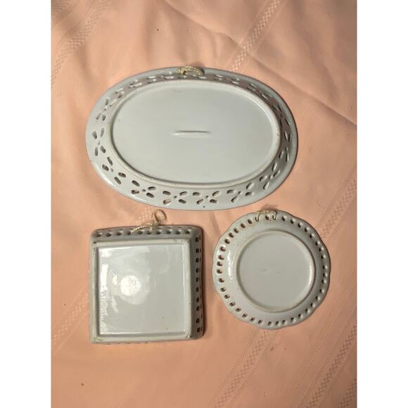 Set of 3 Dishes White with blue florals Pierced edges, shelf or wall art EUC - Picture 8 of 13